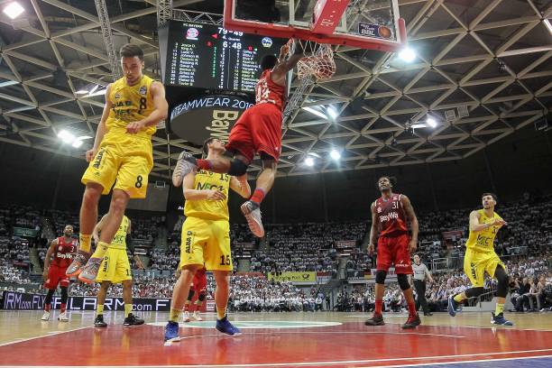 同构建了零 同构建了零