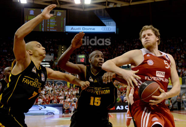 年夏天加盟 年夏天加盟