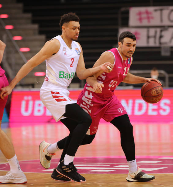 强的比赛精 强的比赛精